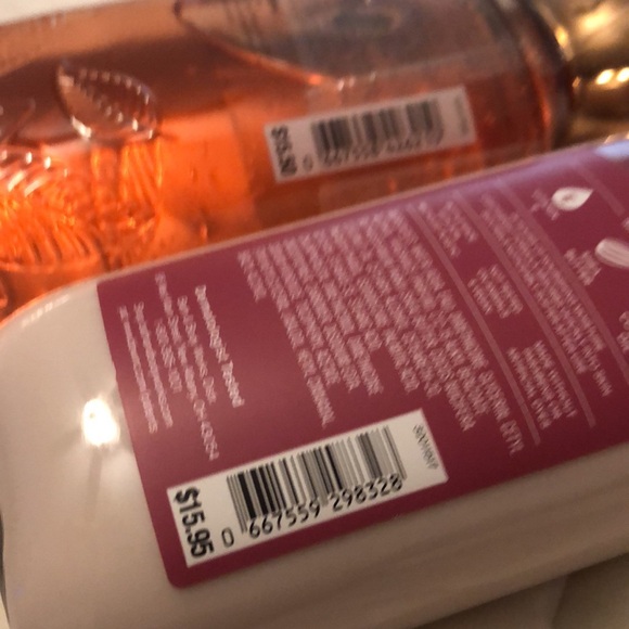 Bath & Body Works Together Weather Shower Gel and Lotion Set - Picture 4 of 4